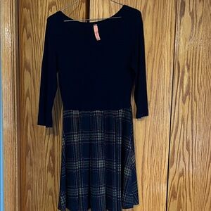 Gilli Black and Plaid Long Sleeve Dress